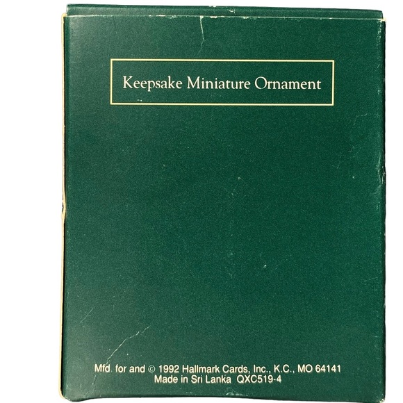 🎄 Hallmark Ornament “Chipmunk Parcel Service” Miniature 1992 Vintage - Picture 6 of 6